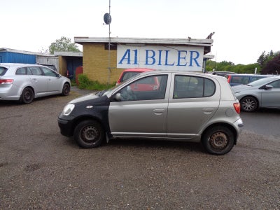 Toyota Yaris DL