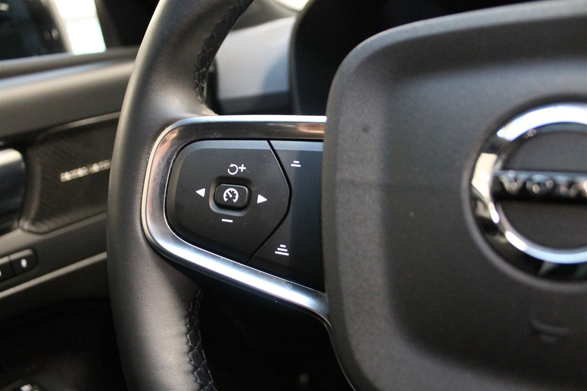 Volvo EX40 Extended Range Black Edition billede 7