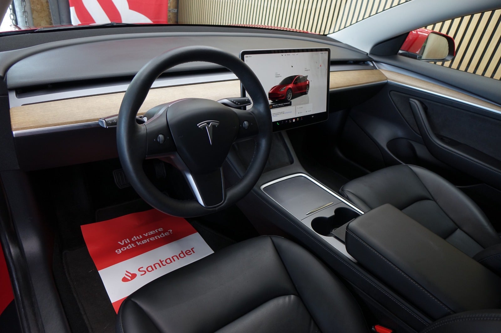 Tesla Model 3, Billede 4