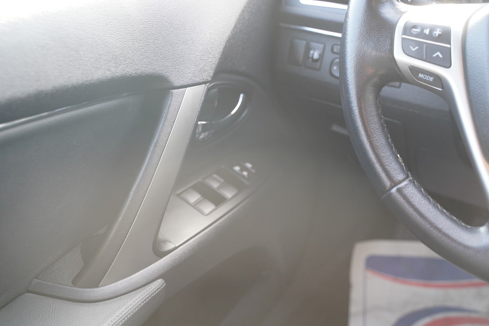 Billede af Toyota Avensis 1,8 VVT-i T2 Premium stc.