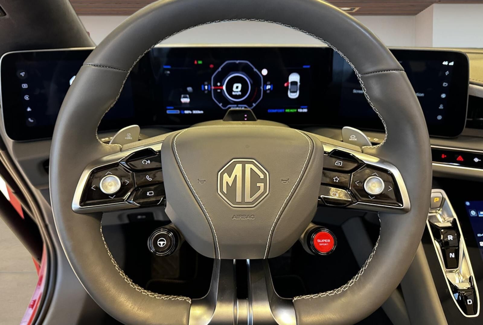 MG Cyberster Trophy Long Range