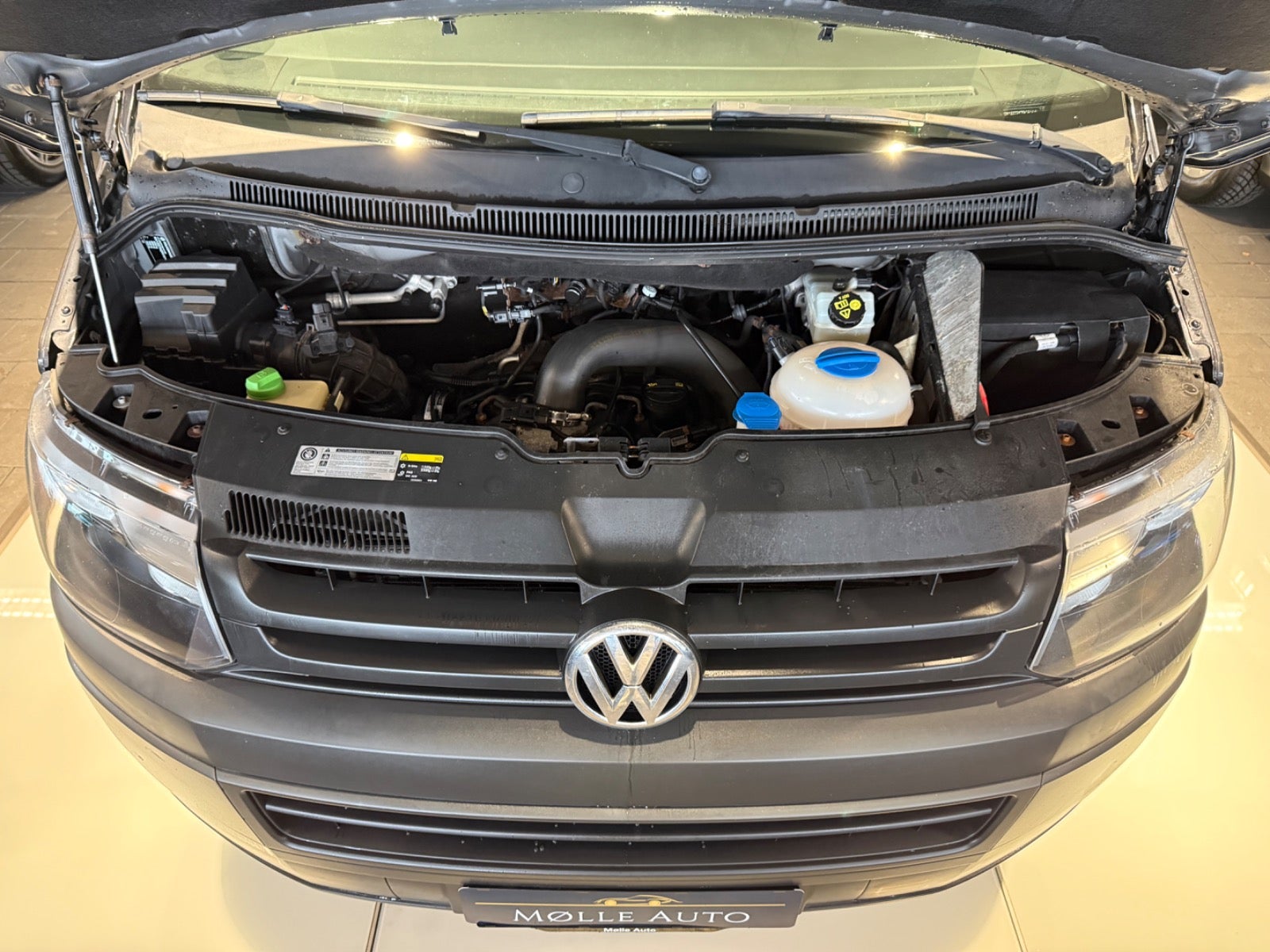 Billede af VW Transporter 2,0 TDi 84 Kassevogn kort