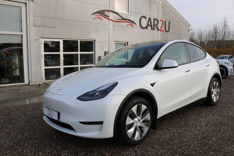 Tesla Model Y Long Range AWD
