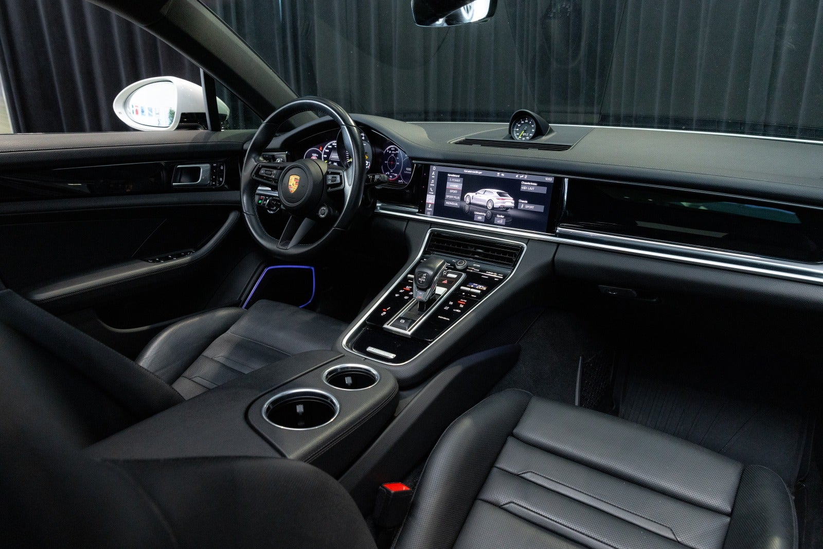 Gallery image 17 of 18