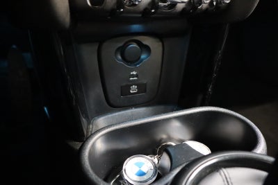 MINI Cooper SE Classic Trim