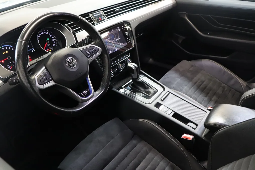 VW Passat GTE Highline+ Variant DSG