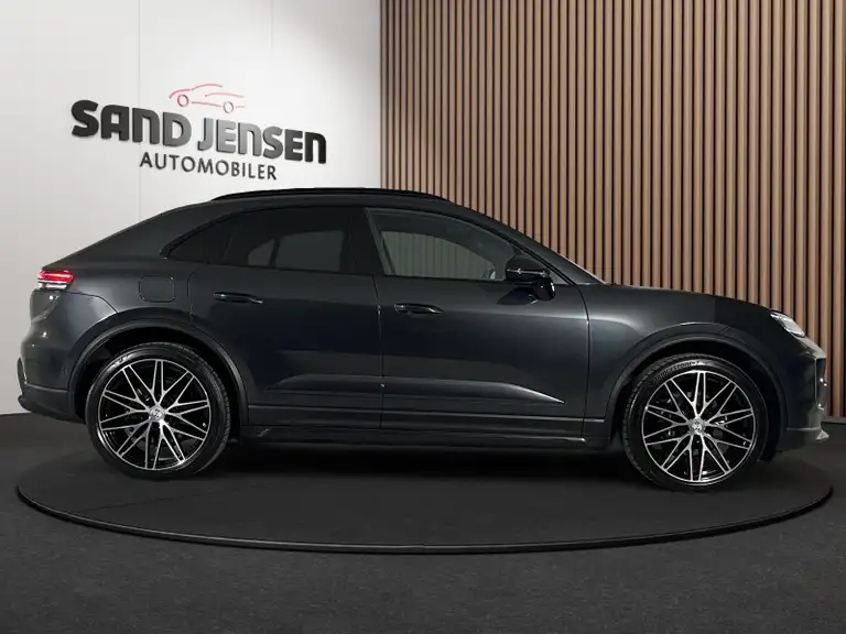 Porsche Macan 4
