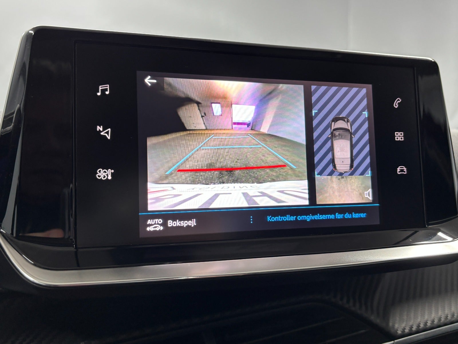 Billede af Peugeot 208 1,5 BlueHDi 100 Allure Sky