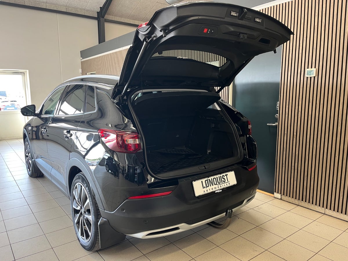 Opel Grandland X Hybrid Exclusive aut. Opel Grandland X Hybrid Exclusive aut.