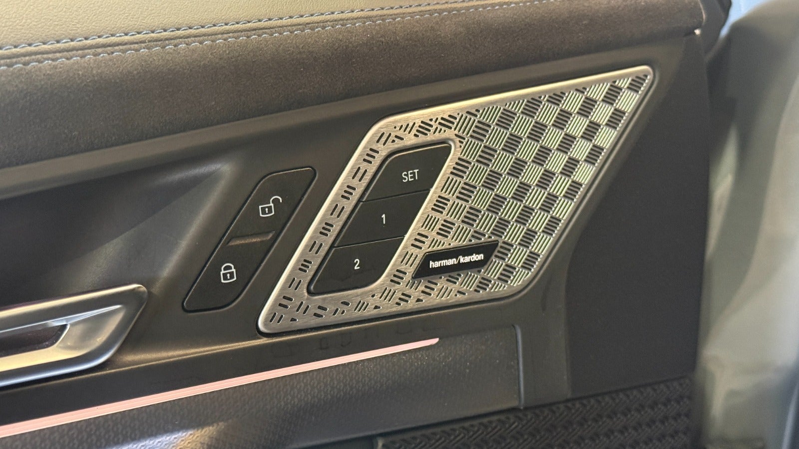 Billede af BMW iX2  eDrive20 Fully Charged M-Sport