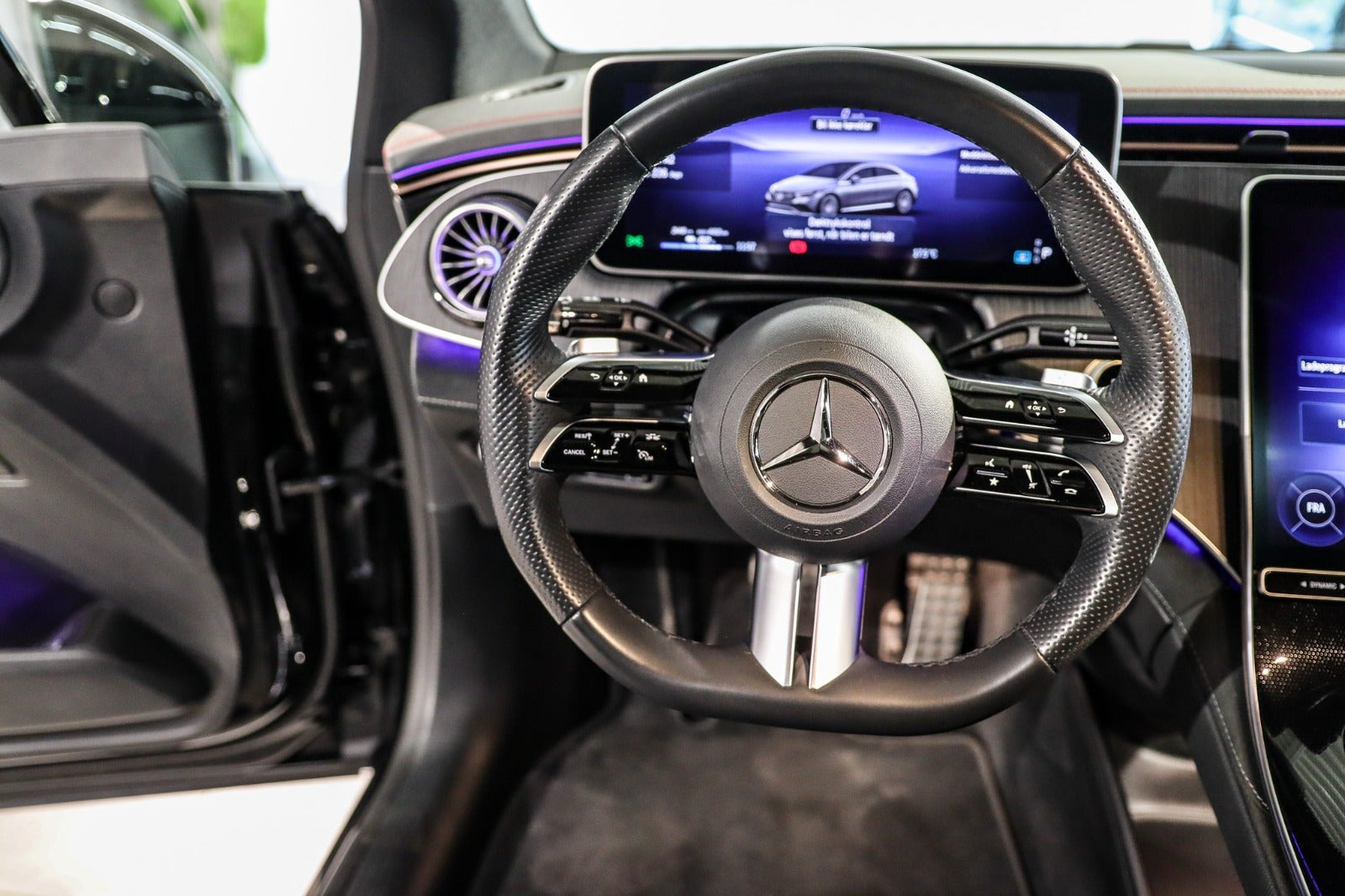 Billede af Mercedes EQE350 AMG Line