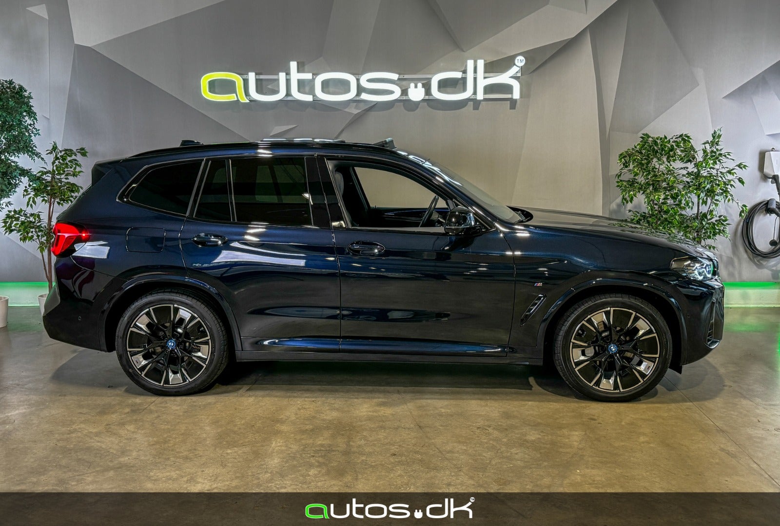 BMW iX3 2023