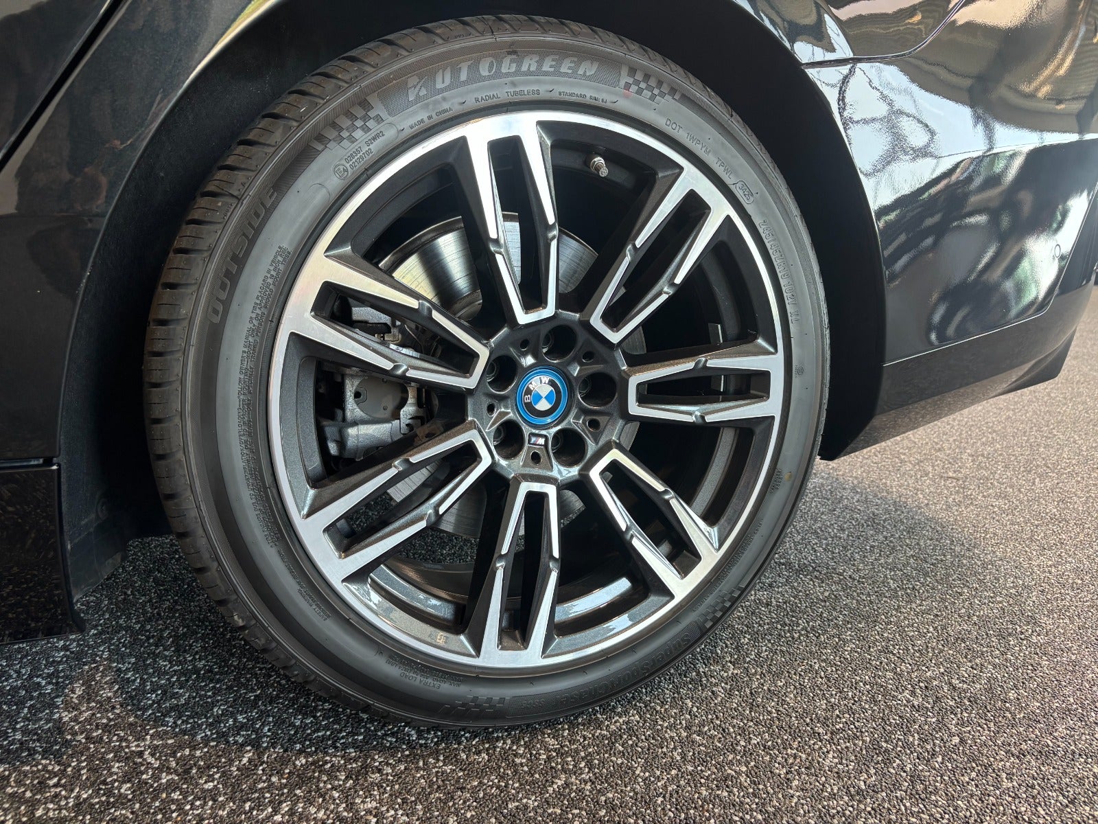 BMW i5 eDrive40 M-Sport 4d - 10