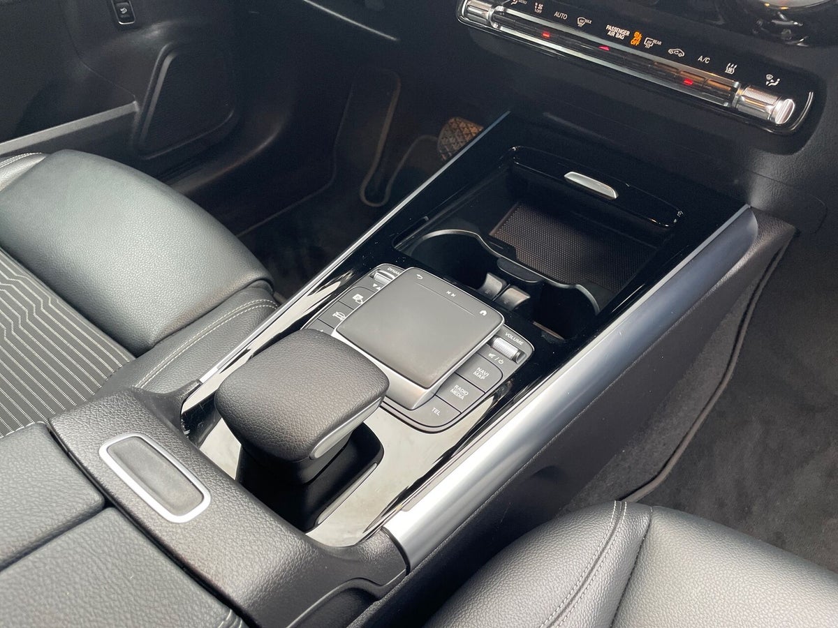 Mercedes EQA300 4Matic billede 15