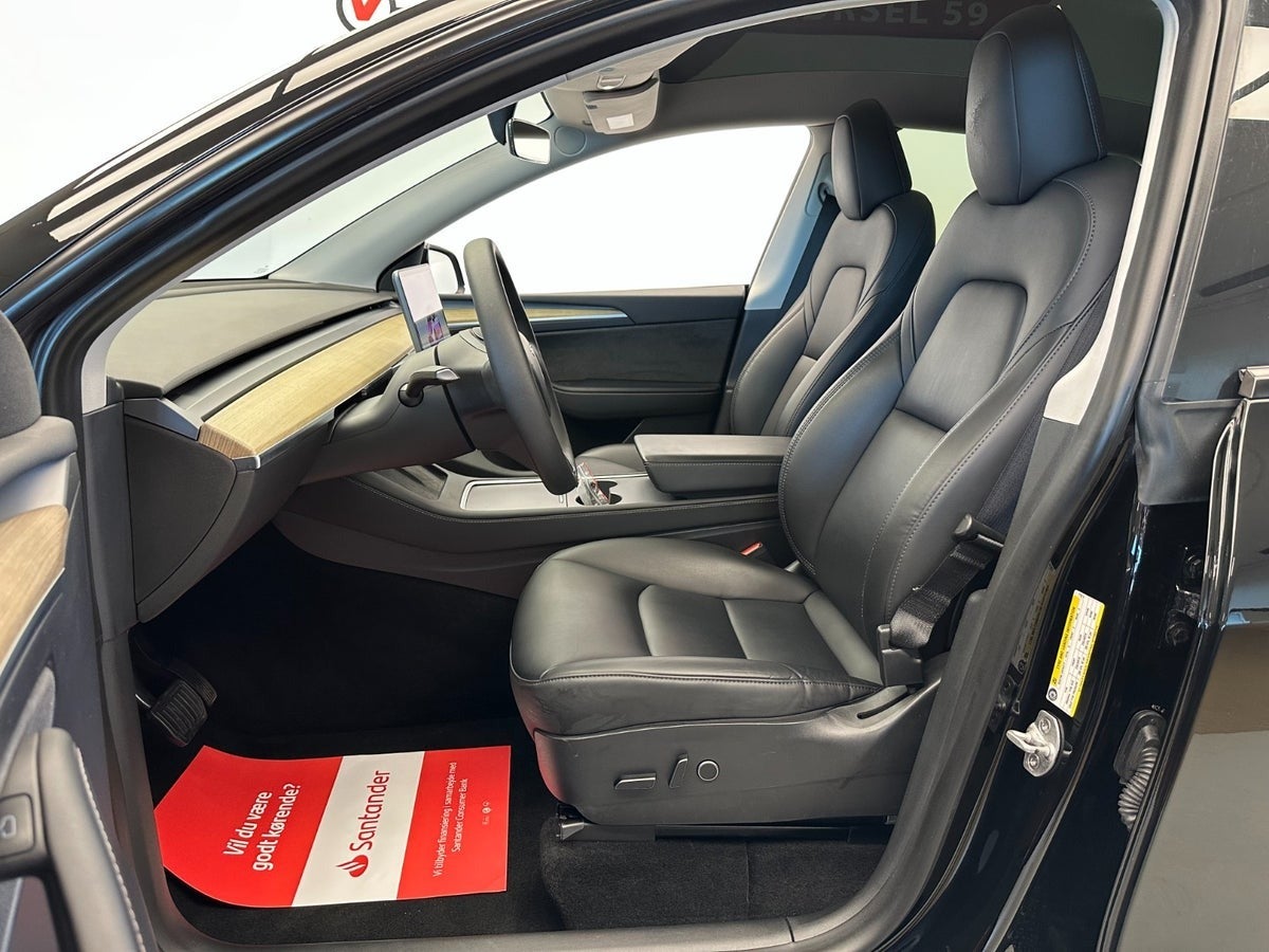 Billede af Tesla Model Y  RWD