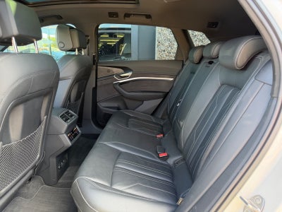 Audi e-tron S-line quattro