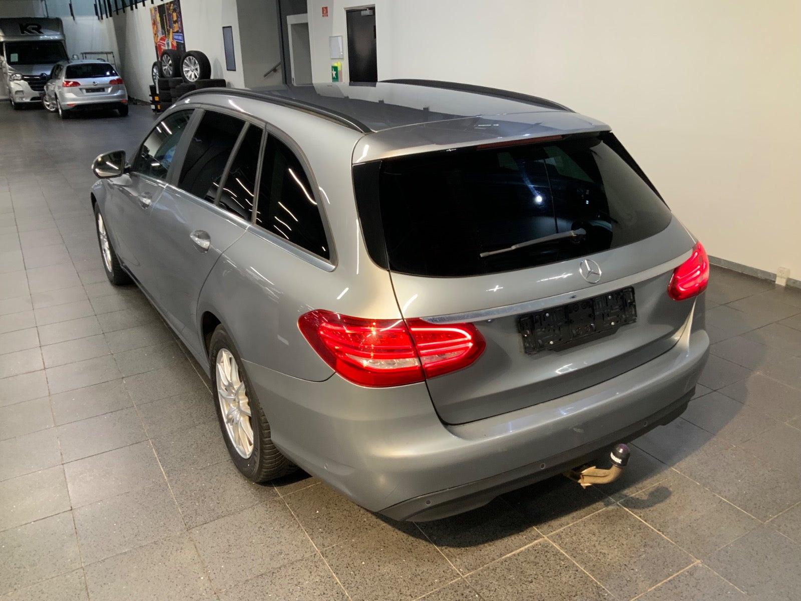 Mercedes-Benz C 200 (5/8)