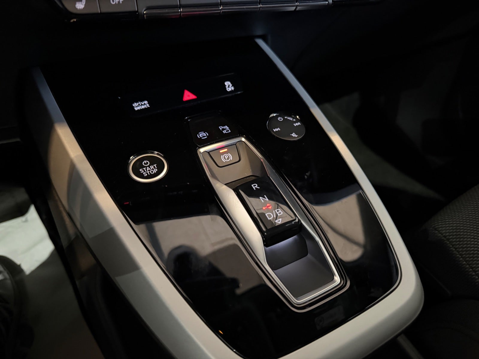 Audi Q4 e-tron Advanced