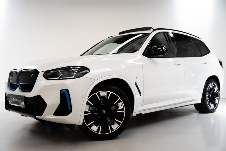 BMW iX3 Charged Plus M-Sport