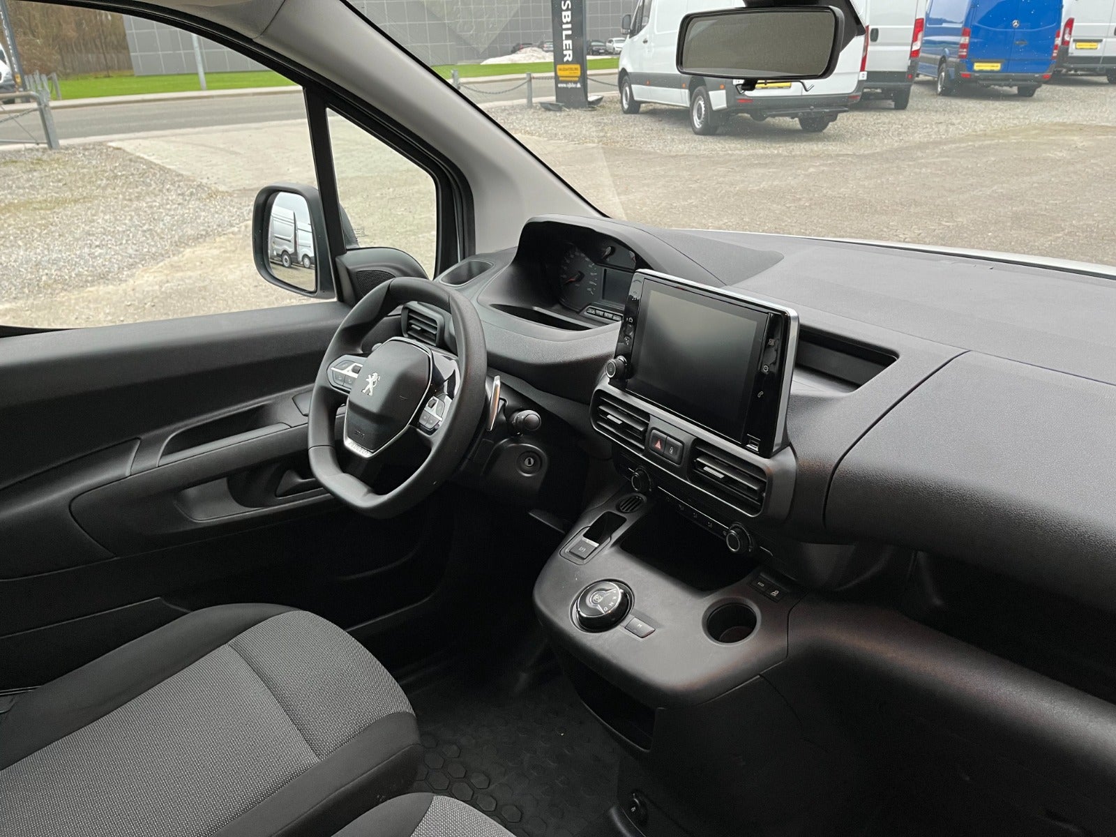 Peugeot Partner BlueHDi 130 L1V1 Plus EAT8 Van