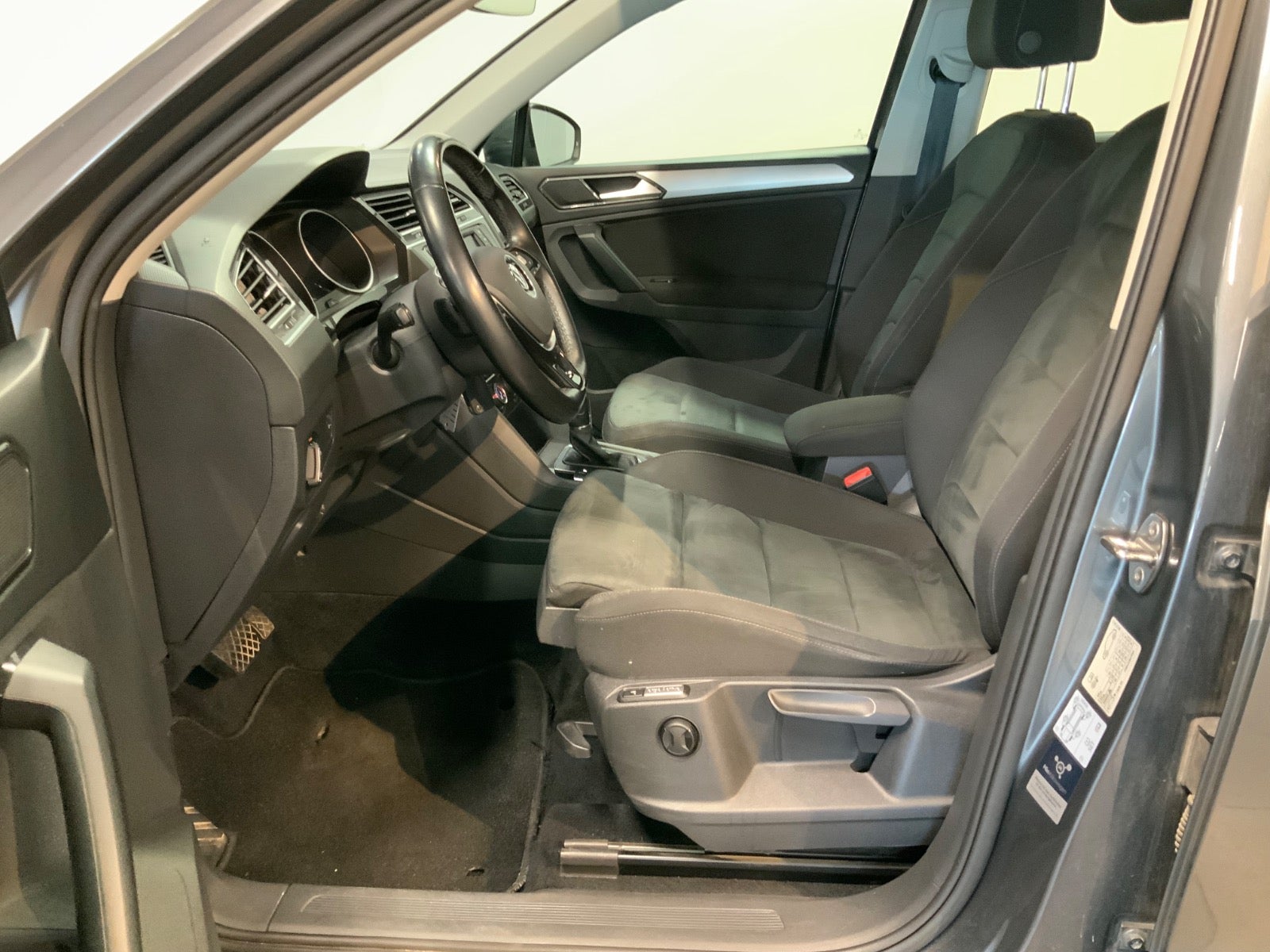 VW Tiguan (6/8)