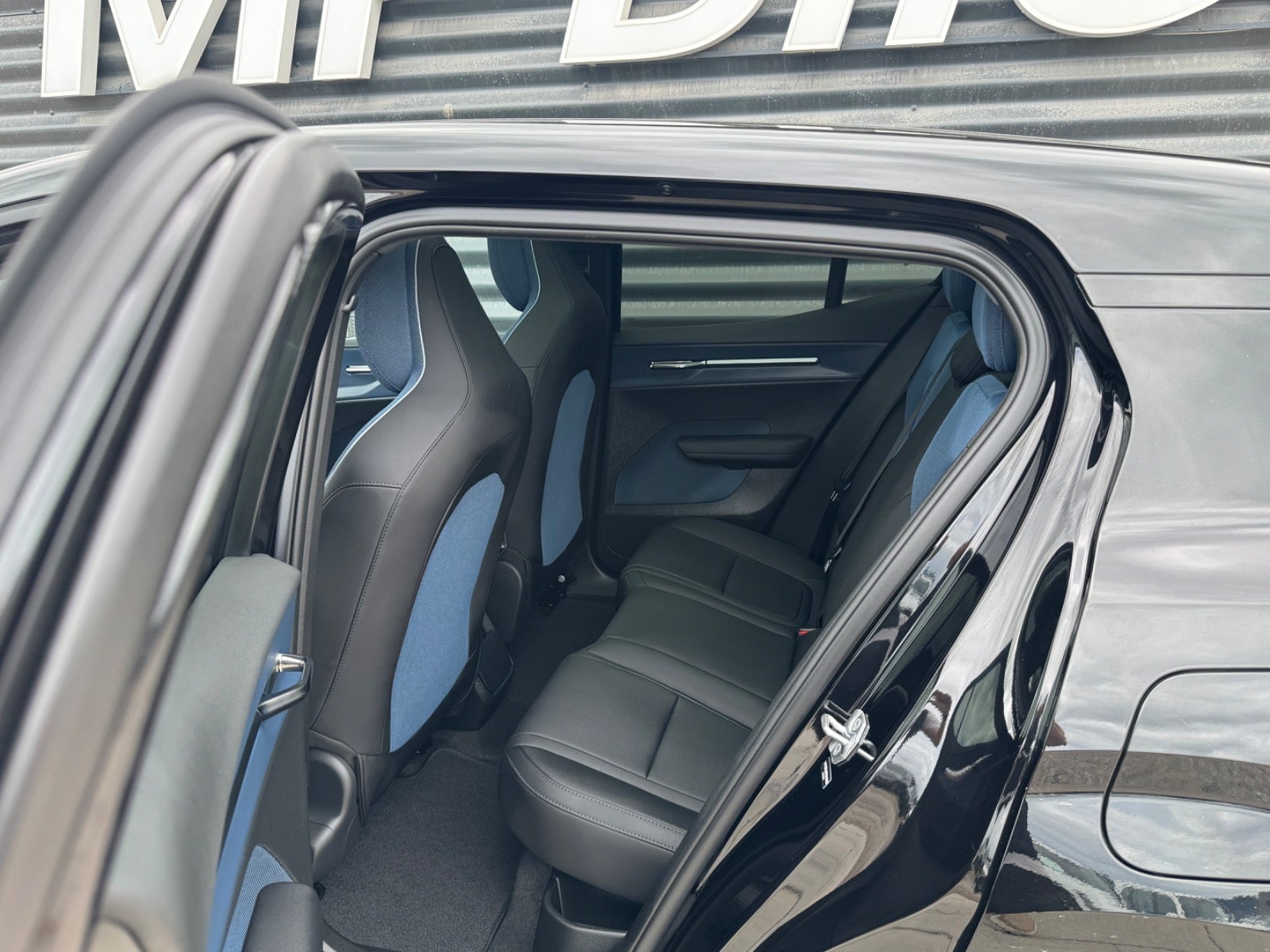 Billede af Volvo EX30  Extended Range Ultra