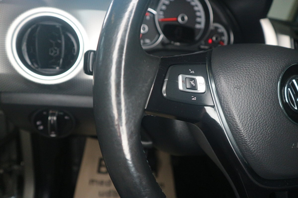 VW Up! TSi 90 High Up! BMT