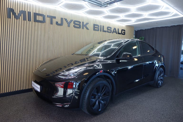 Tesla Model Y Long Range RWD