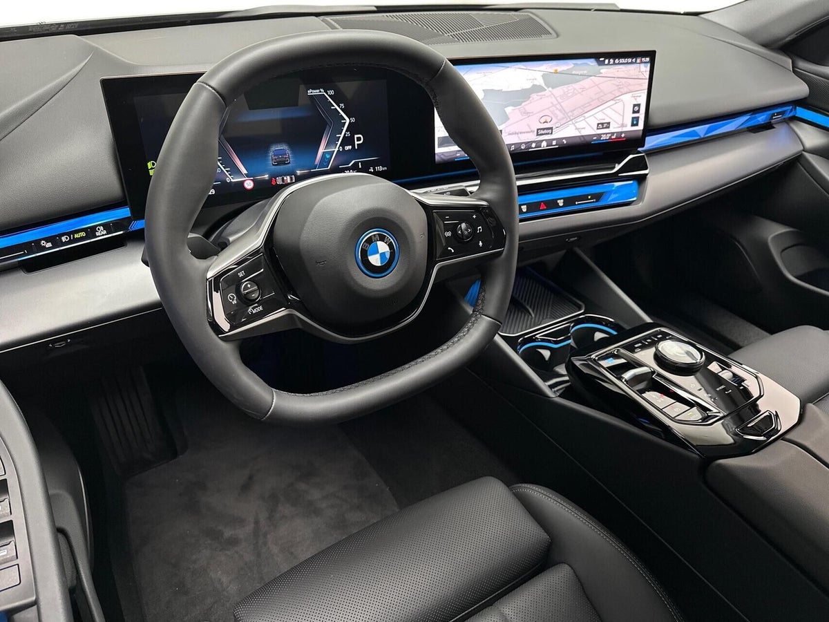 BMW i5 eDrive40 Sport Line billede 4