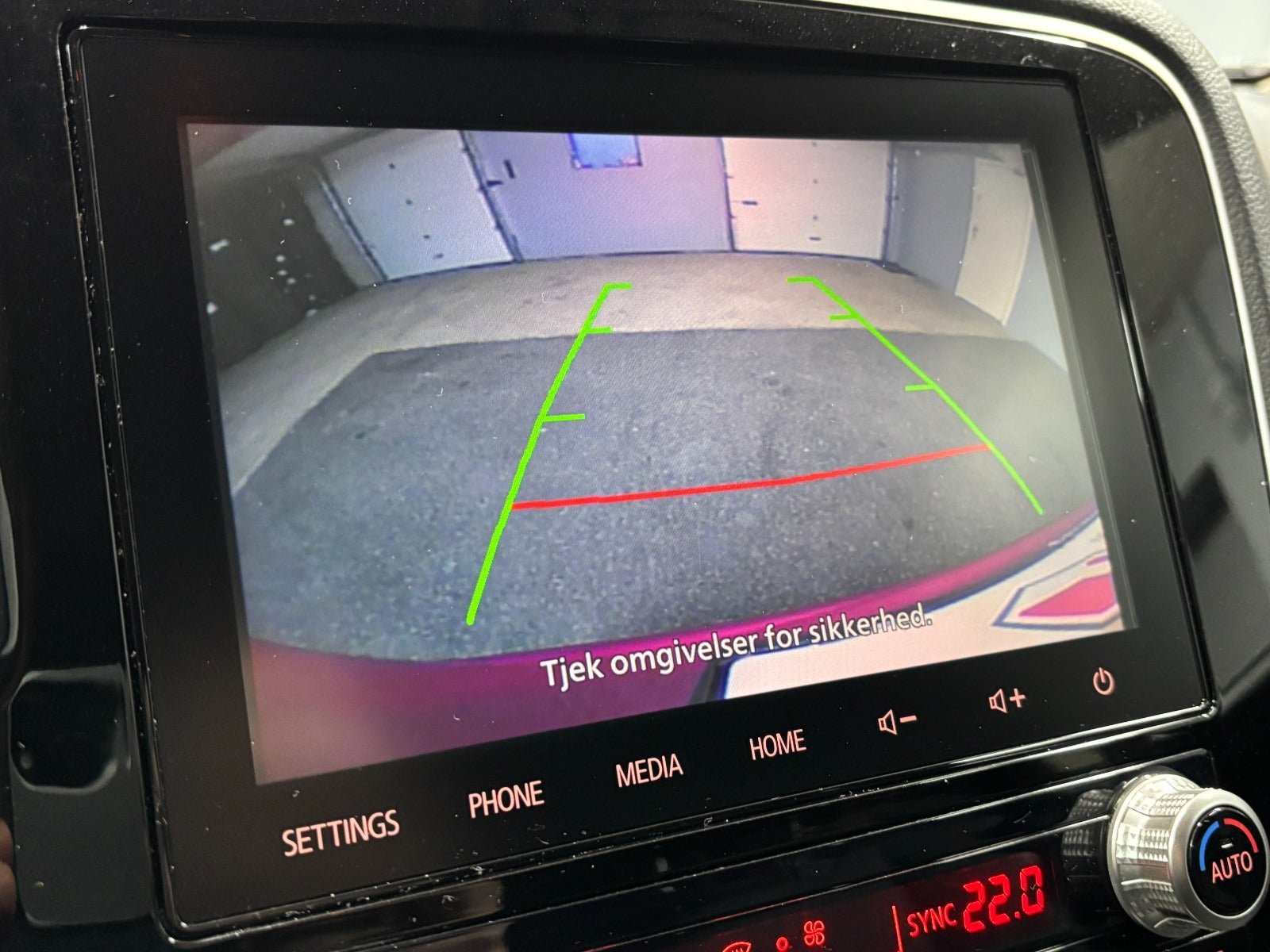 Billede af Mitsubishi Outlander 2,4 PHEV Inform+ CVT 4WD