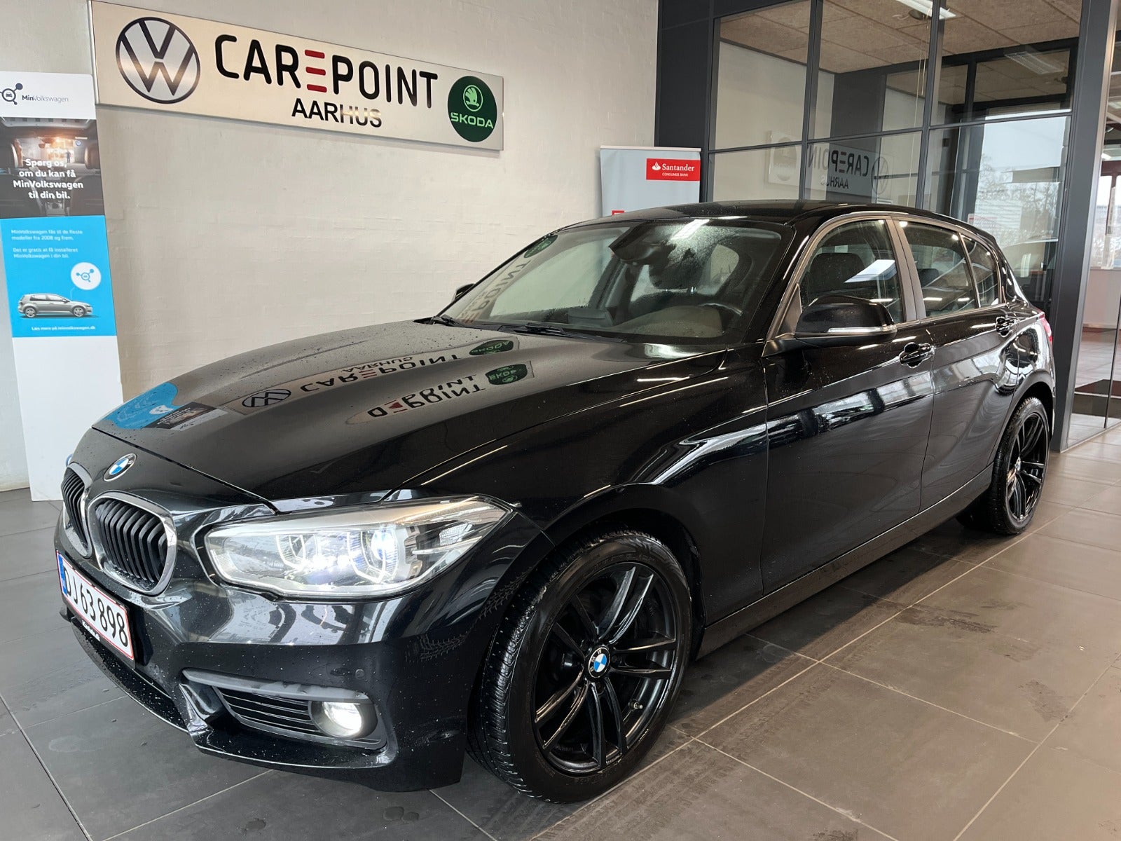 Billede af BMW 118i 1,5 Connected aut.