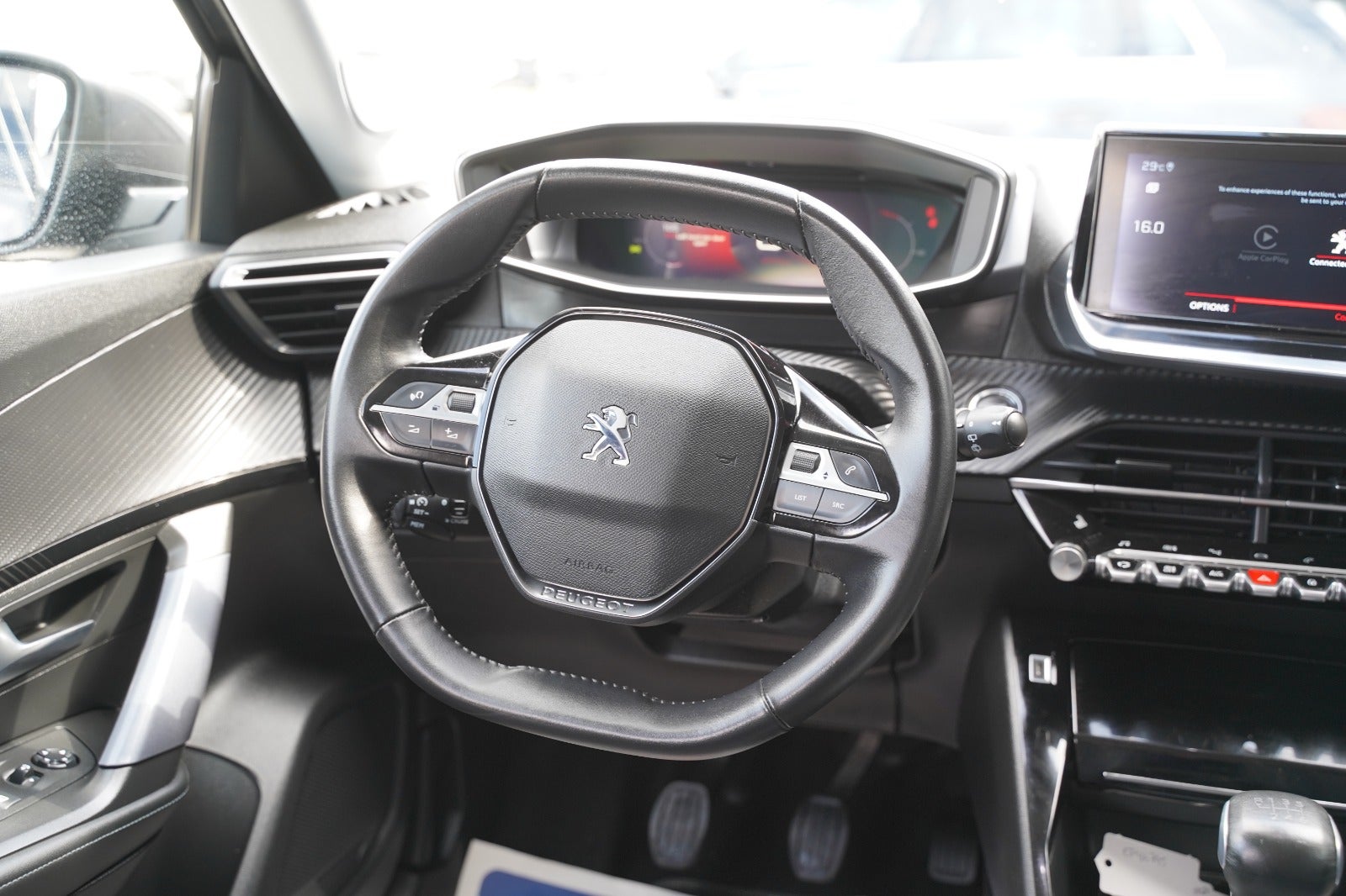 Billede af Peugeot 2008 1,2 PureTech 130 Allure Tour