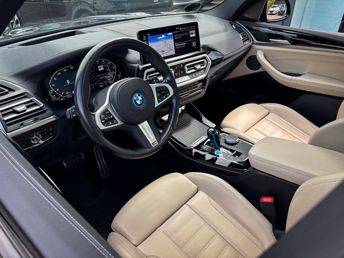 Billede af BMW iX3  Charged Plus M-Sport