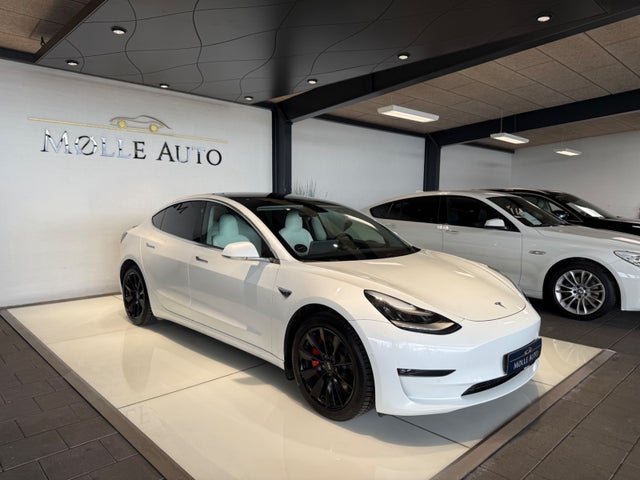 Tesla Model 3  Performance AWD