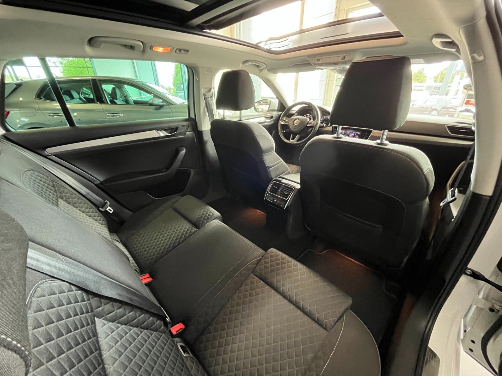 Billede af Skoda Superb 2,0 TDi 150 Style Combi DSG
