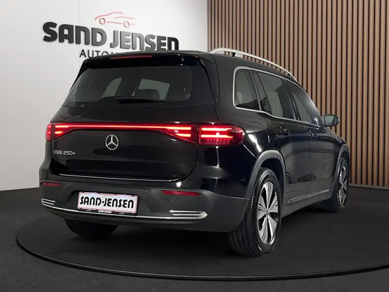 Mercedes EQB250+ Progressive Van