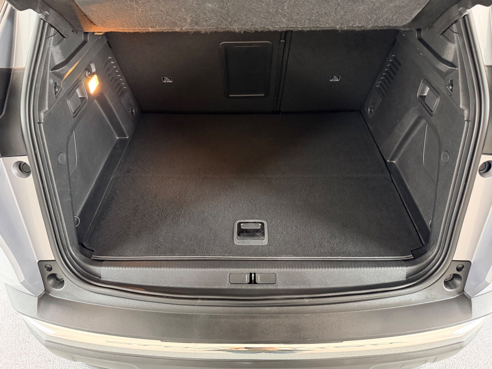 Billede af Peugeot 3008 1,6 Hybrid Allure Pack EAT8
