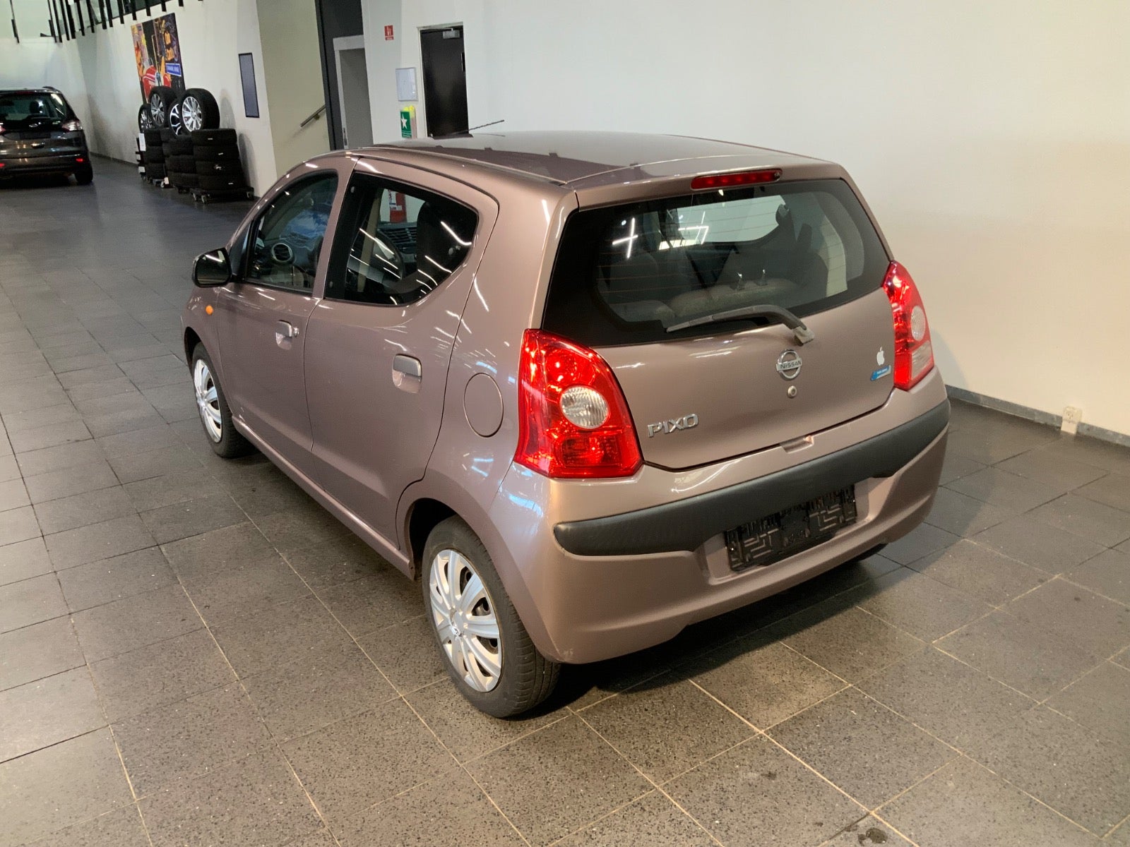 Nissan Pixo