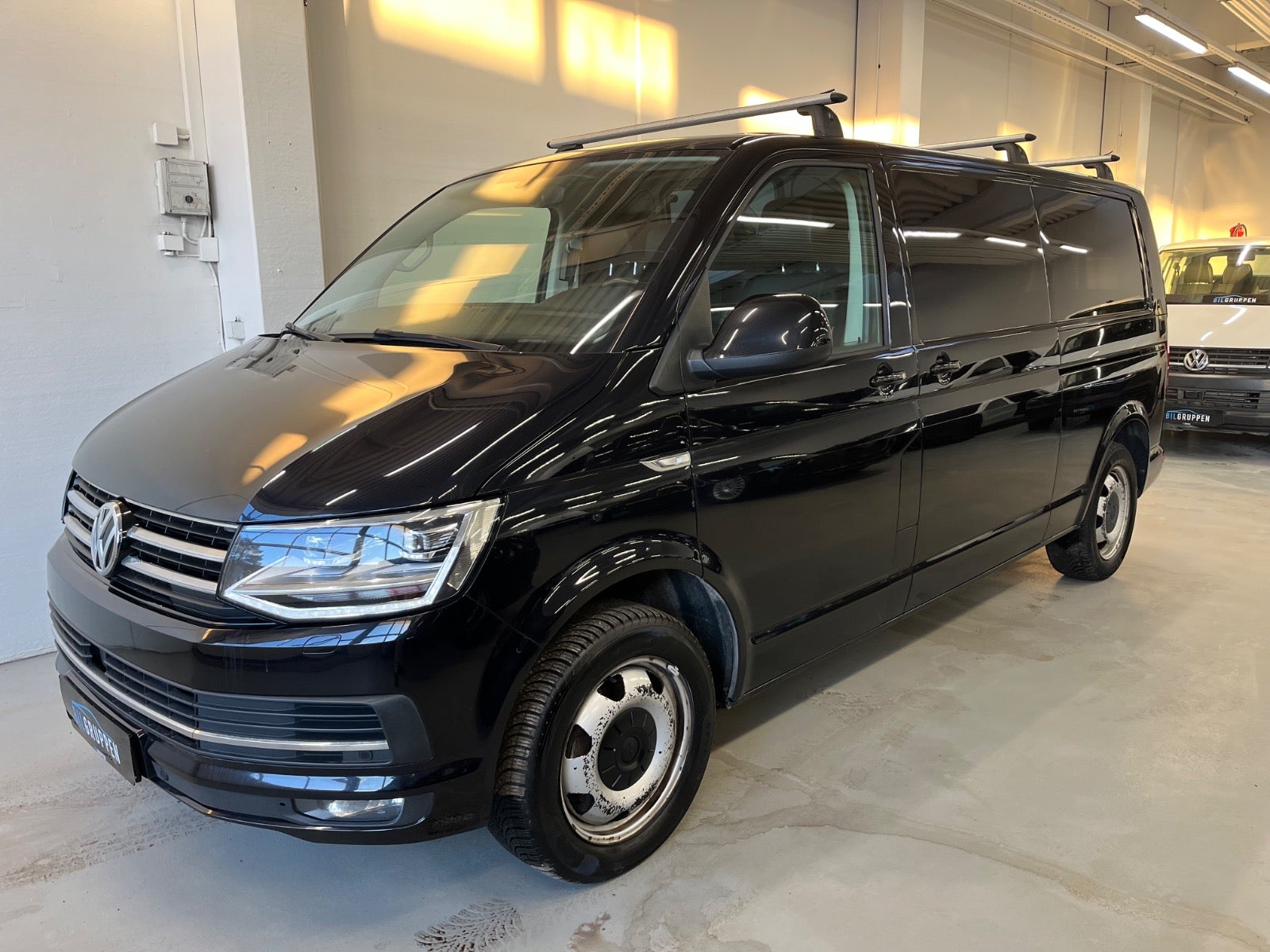 Billede af VW Transporter 2,0 TDi 204 Kassevogn DSG lang
