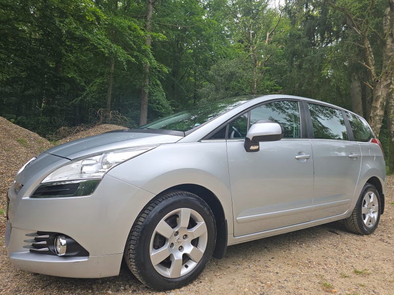 Peugeot 5008 THP 156 Active 7prs