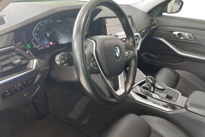 BMW 330e Touring Sport Line aut.