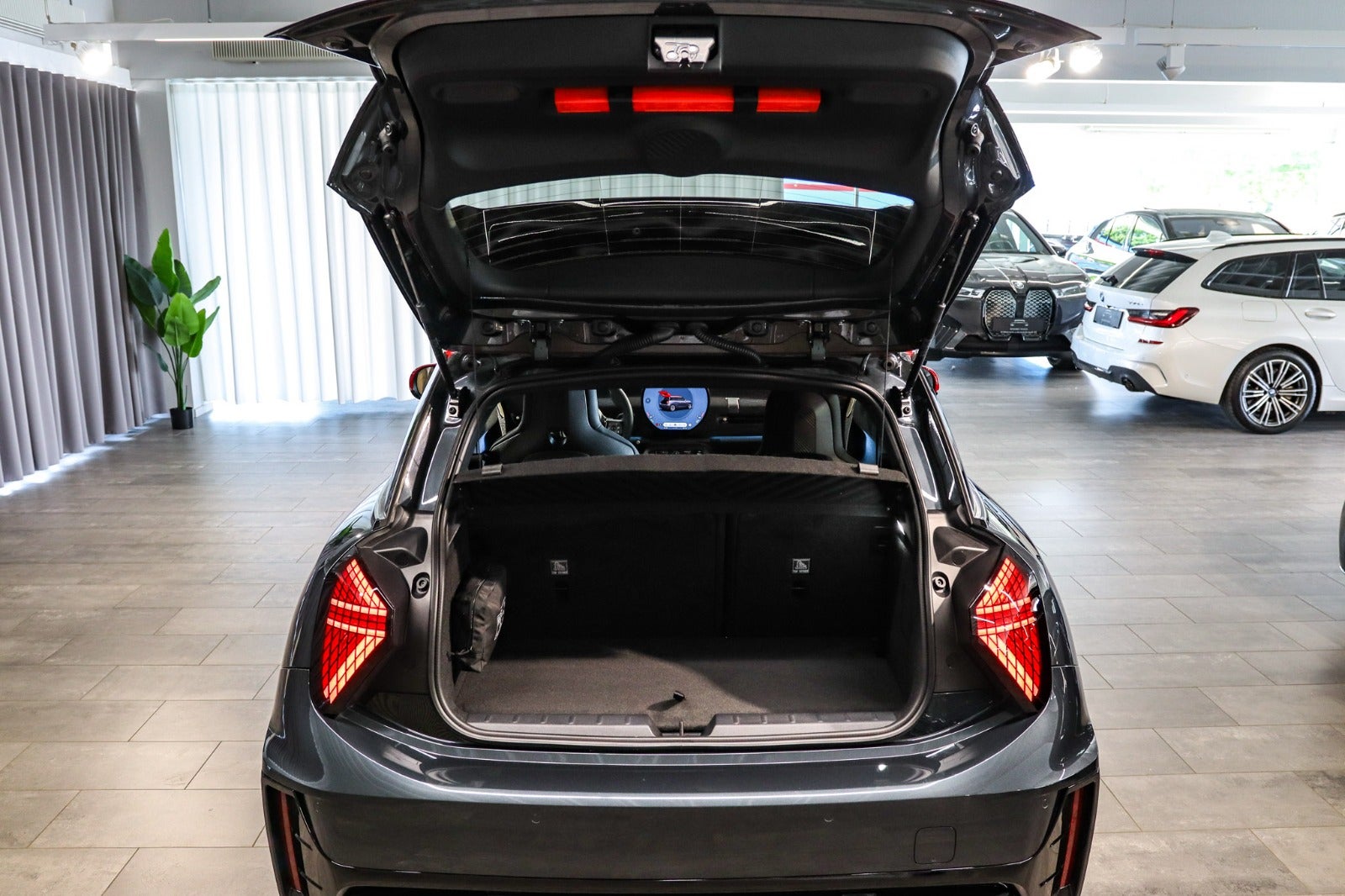 Billede af MINI Cooper SE  JCW Trim XL