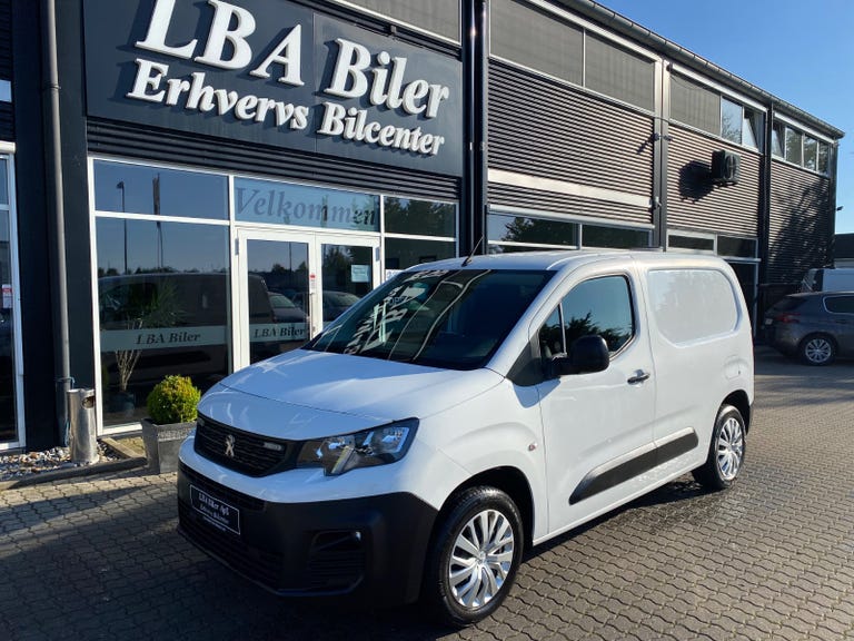 Peugeot Partner BlueHDi 100 L1V1 Plus Van