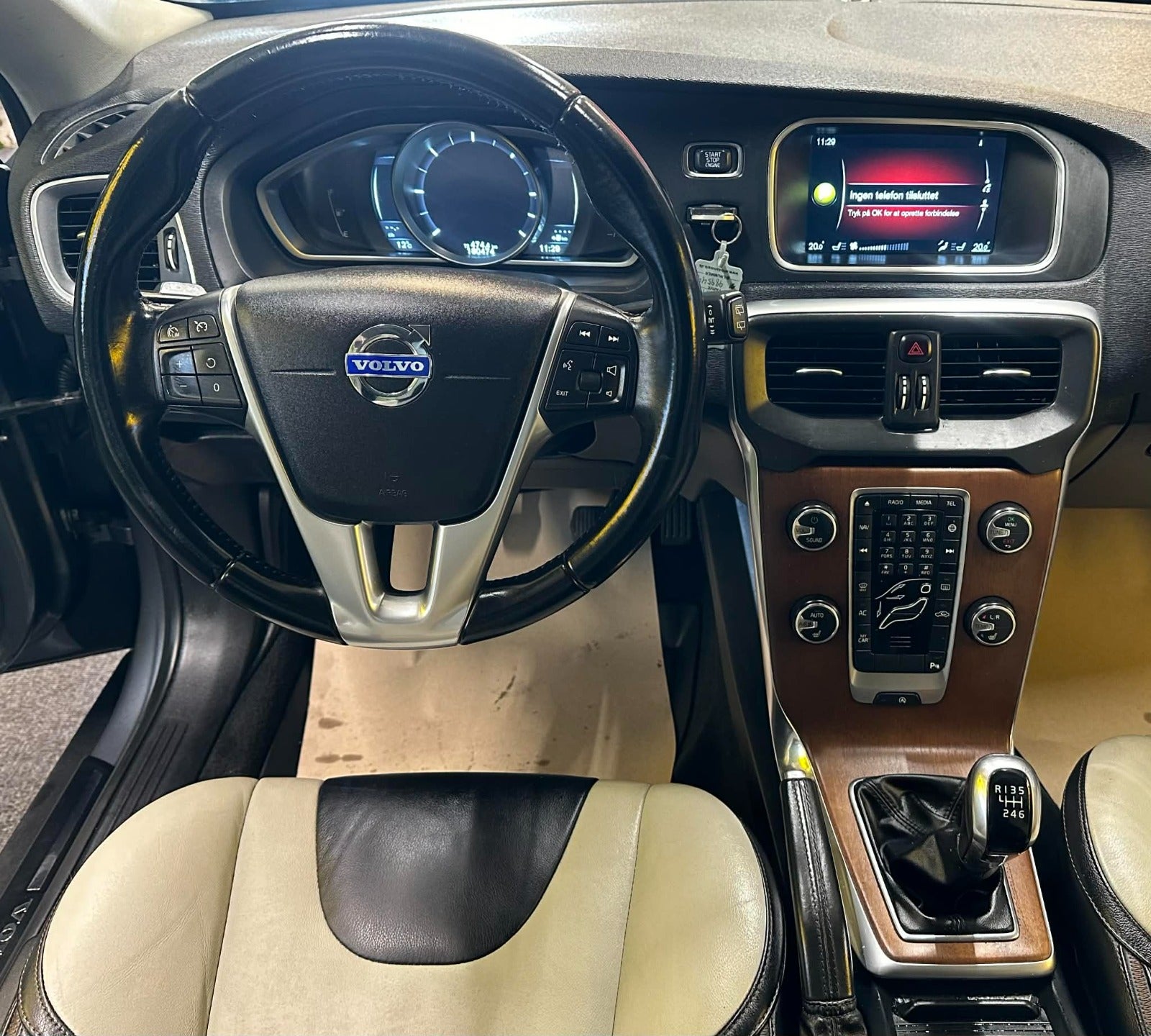 Billede af Volvo V40 CC 1,6 D2 115 Momentum