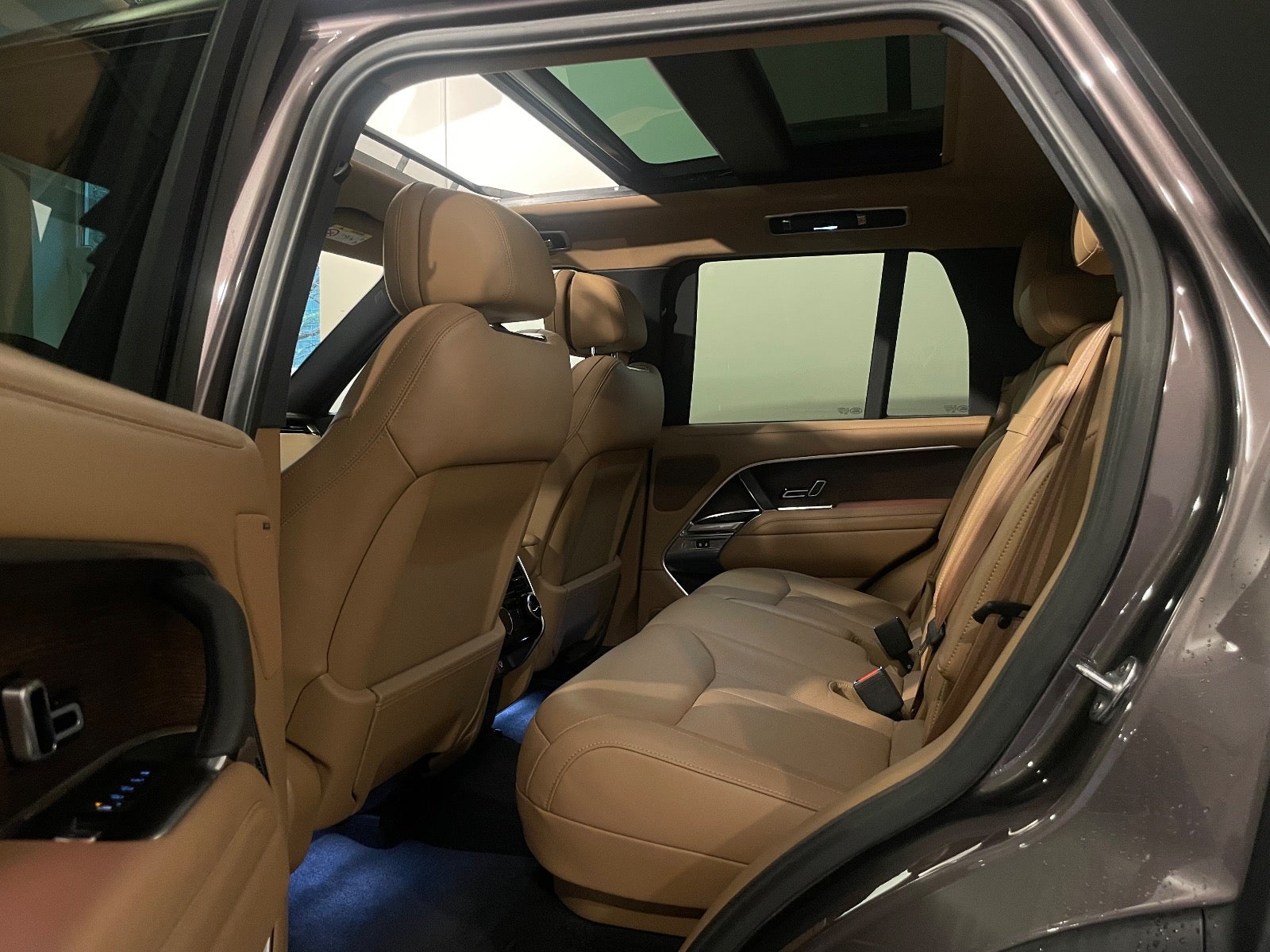 Land Rover – Range Rover