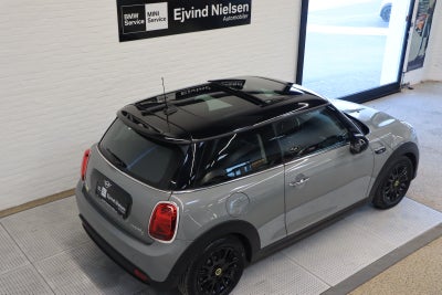 MINI Cooper SE Camden Edition