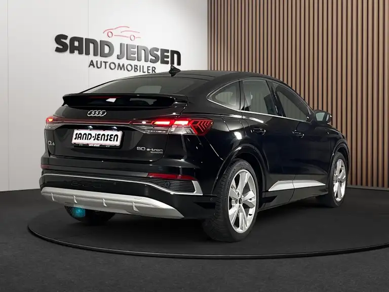 Audi Q4 e-tron S-line Sportback quattro
