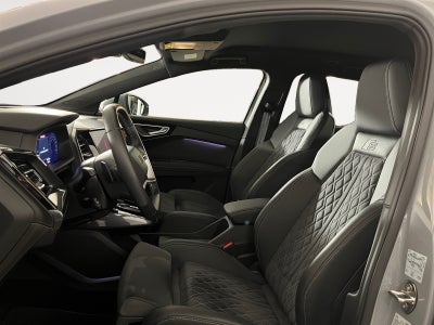 Audi Q4 e-tron S-line quattro