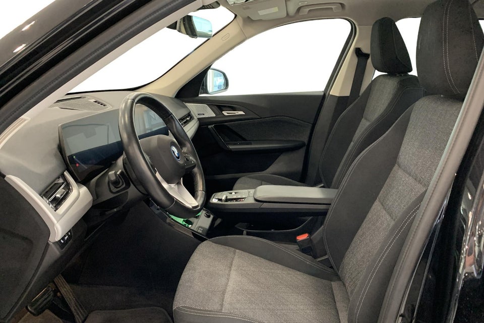 BMW iX1 eDrive20 X-Line 2024