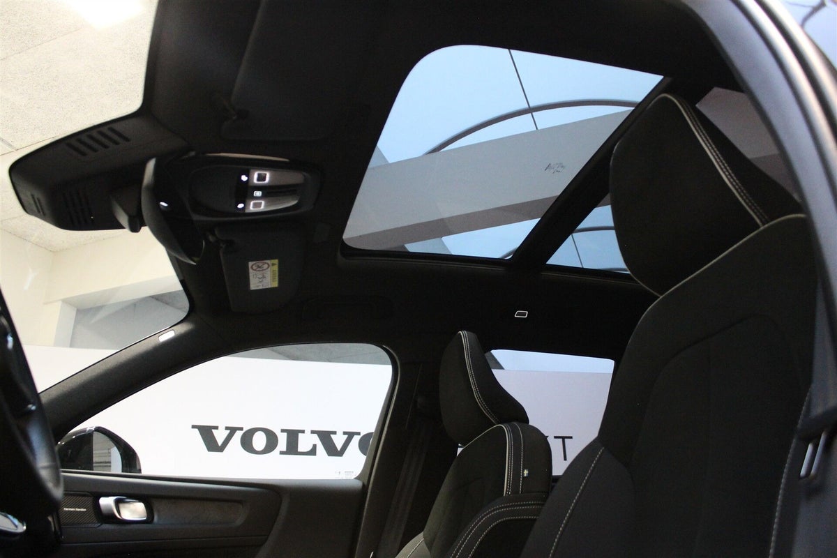 Volvo EX40 Extended Range Black Edition billede 16